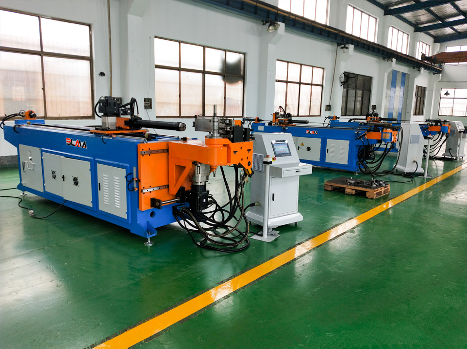 Vietnam'a CNC Boru Bükme Makinesi İhracatı